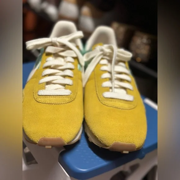 Nike Women's Pri Montreal Racer Vintage - Picture 5 of 8